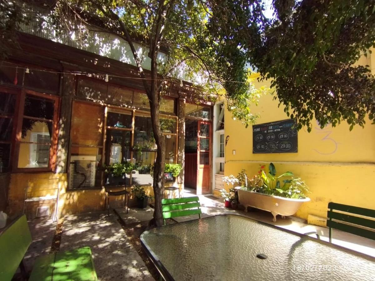 Escarabajo Hostel (Adults Only) Valparaiso Bagian luar foto