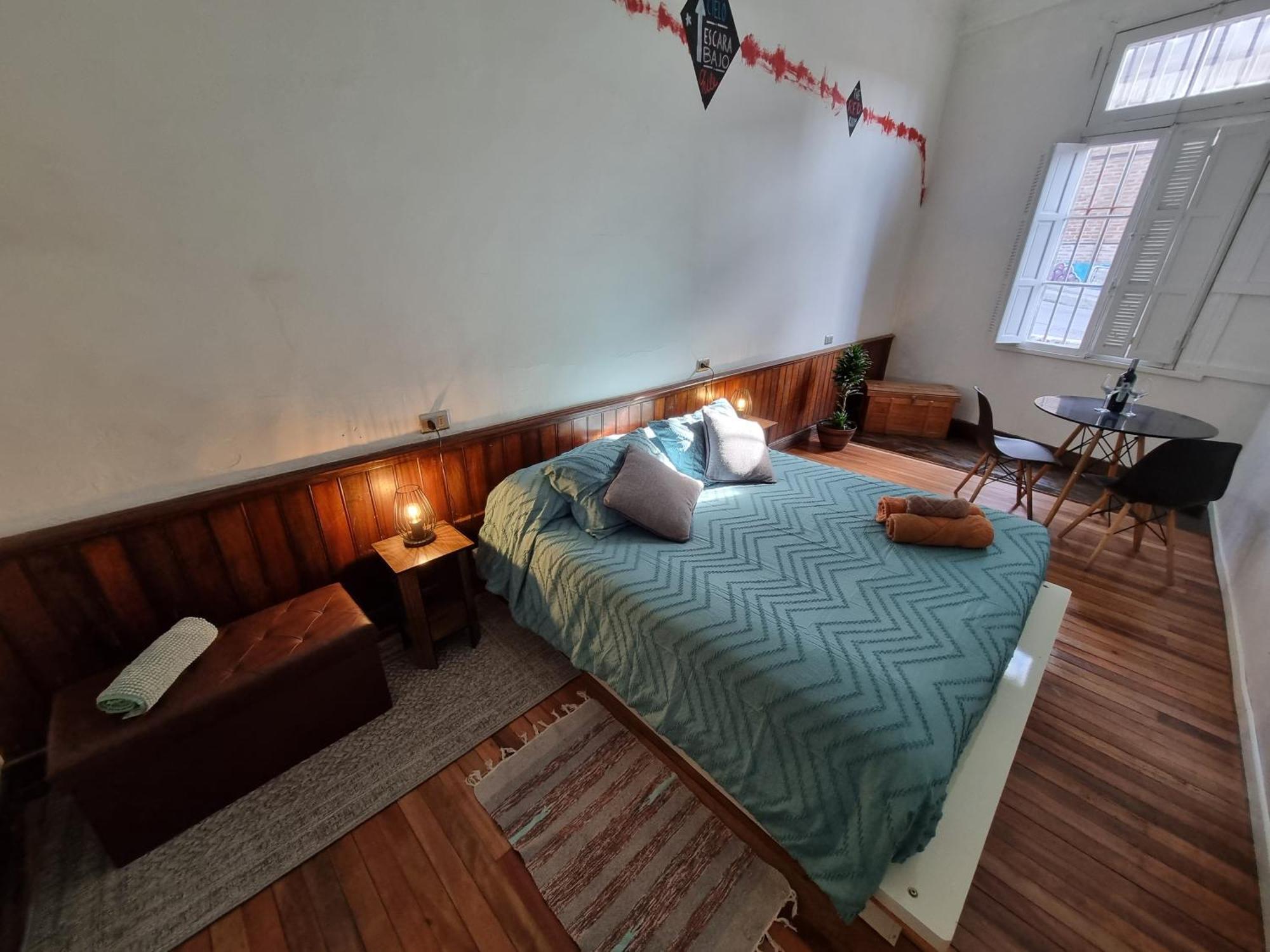 Escarabajo Hostel (Adults Only) Valparaiso Bagian luar foto